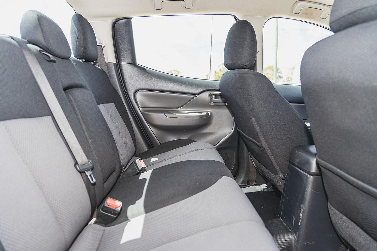 2017 Mitsubishi Triton GLX MQ 4X4
