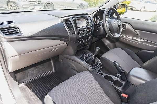 2017 Mitsubishi Triton GLX MQ 4X4