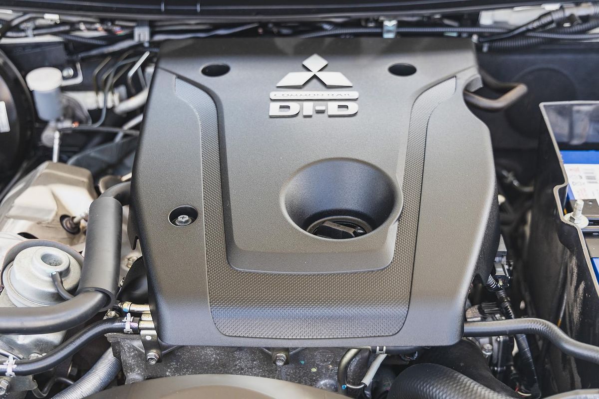 2017 Mitsubishi Triton GLX MQ 4X4