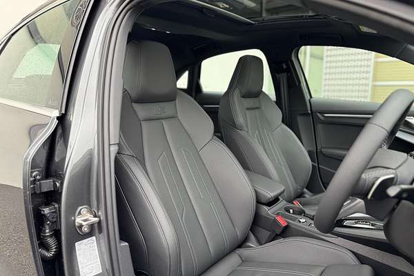 2025 Audi A3 35 TFSI S line GY