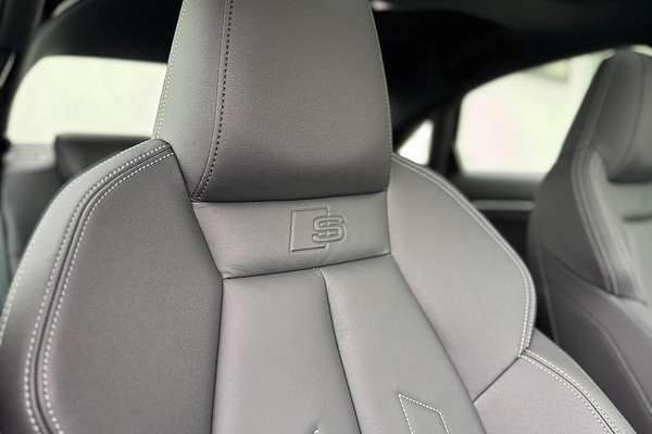 2025 Audi A3 35 TFSI S line GY