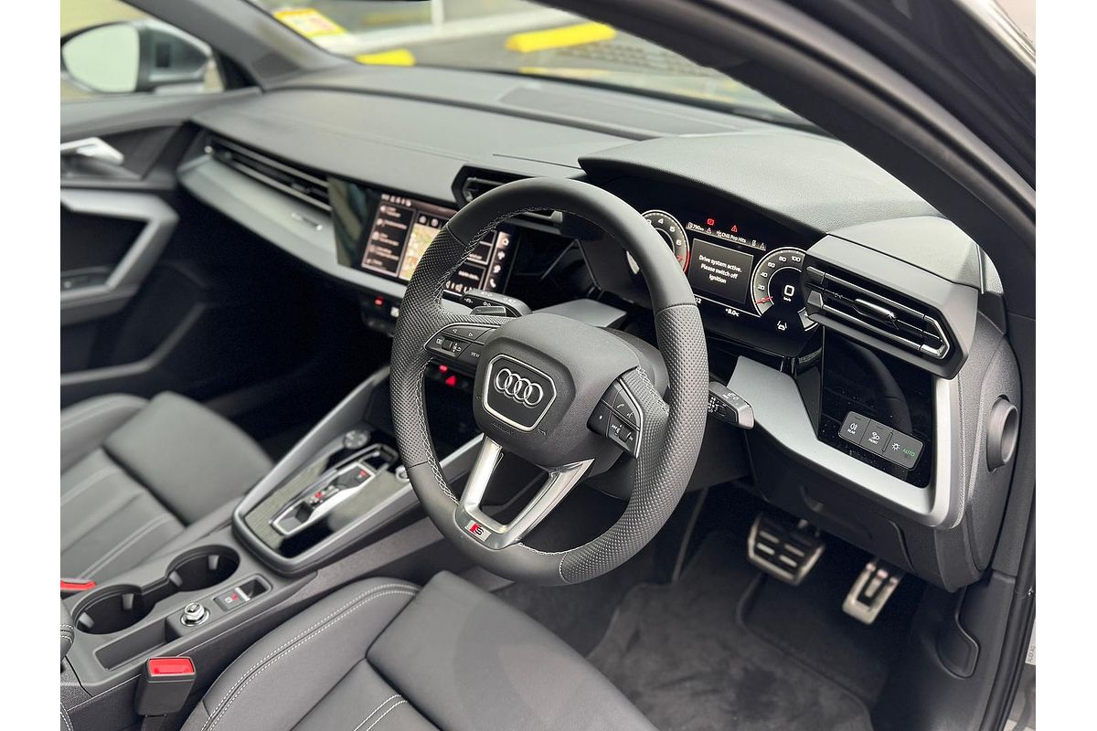 2025 Audi A3 35 TFSI S line GY