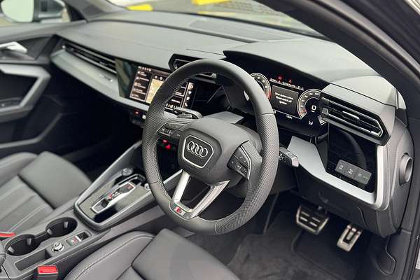 2025 Audi A3 35 TFSI S line GY