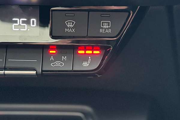 2025 Audi A3 35 TFSI S line GY