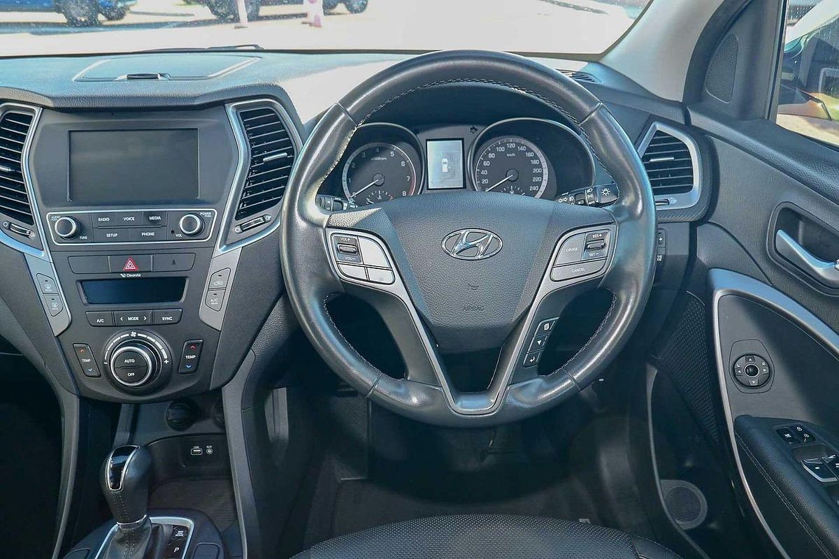 2017 Hyundai Santa Fe Active X DM3 Series II