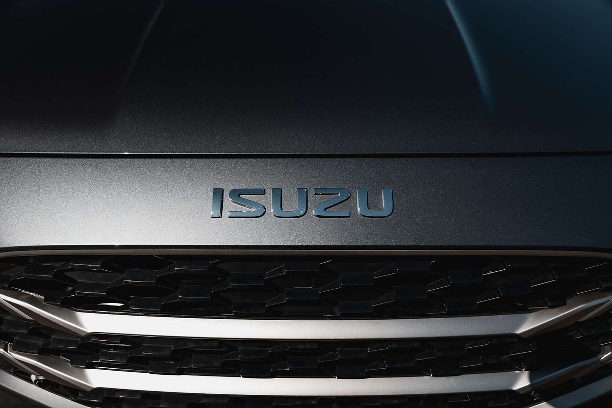 2025 Isuzu MU-X LS-U