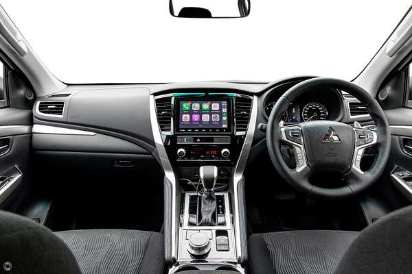 2024 Mitsubishi Pajero Sport GLX QF