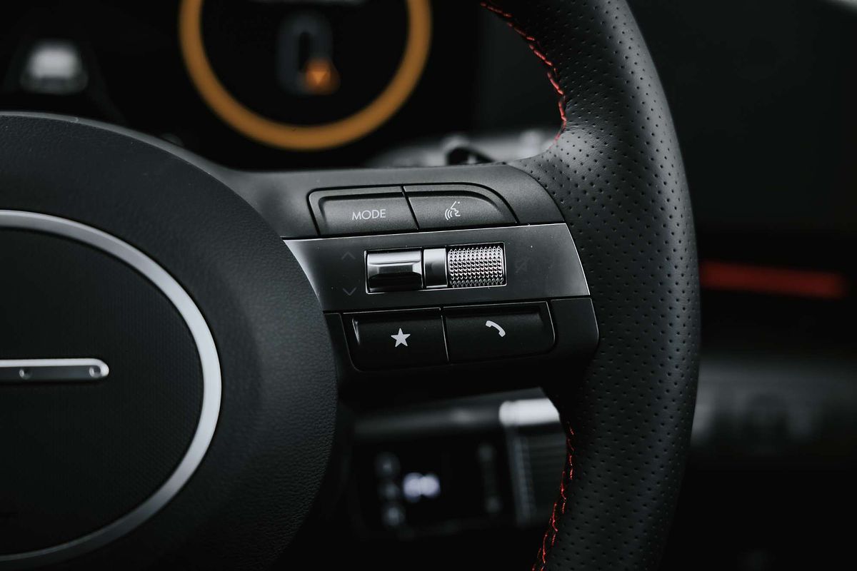 2025 Hyundai Kona Premium N Line SX2.V3