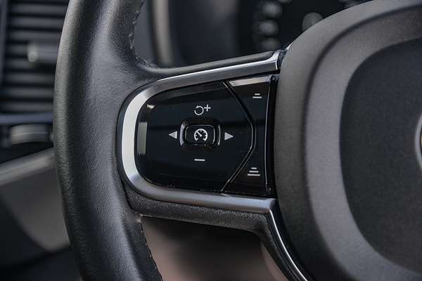 2020 Volvo XC90 T6 Inscription