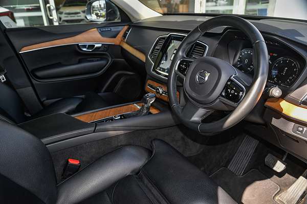 2020 Volvo XC90 T6 Inscription