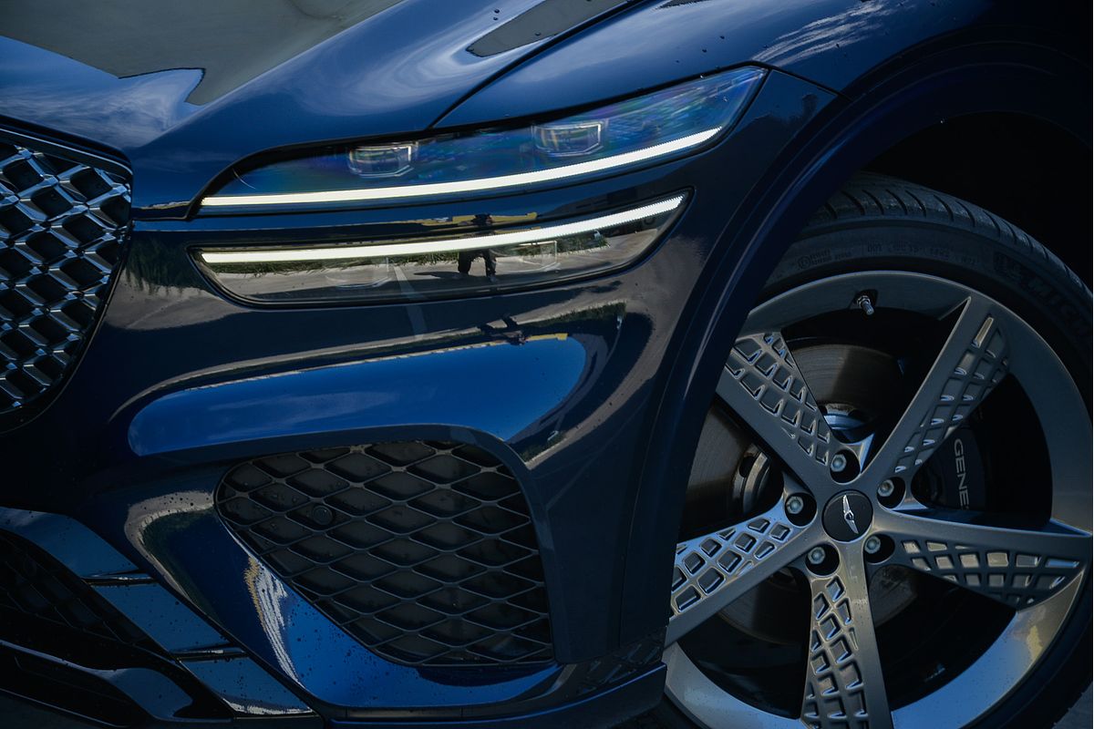 2022 Genesis GV70 3.5T AWD Sport JK.V2