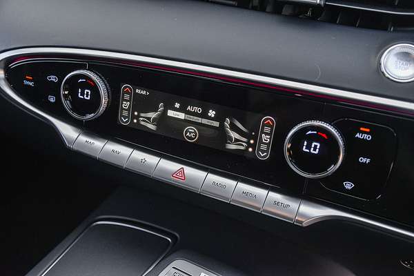 2022 Genesis GV70 3.5T AWD Sport JK.V2