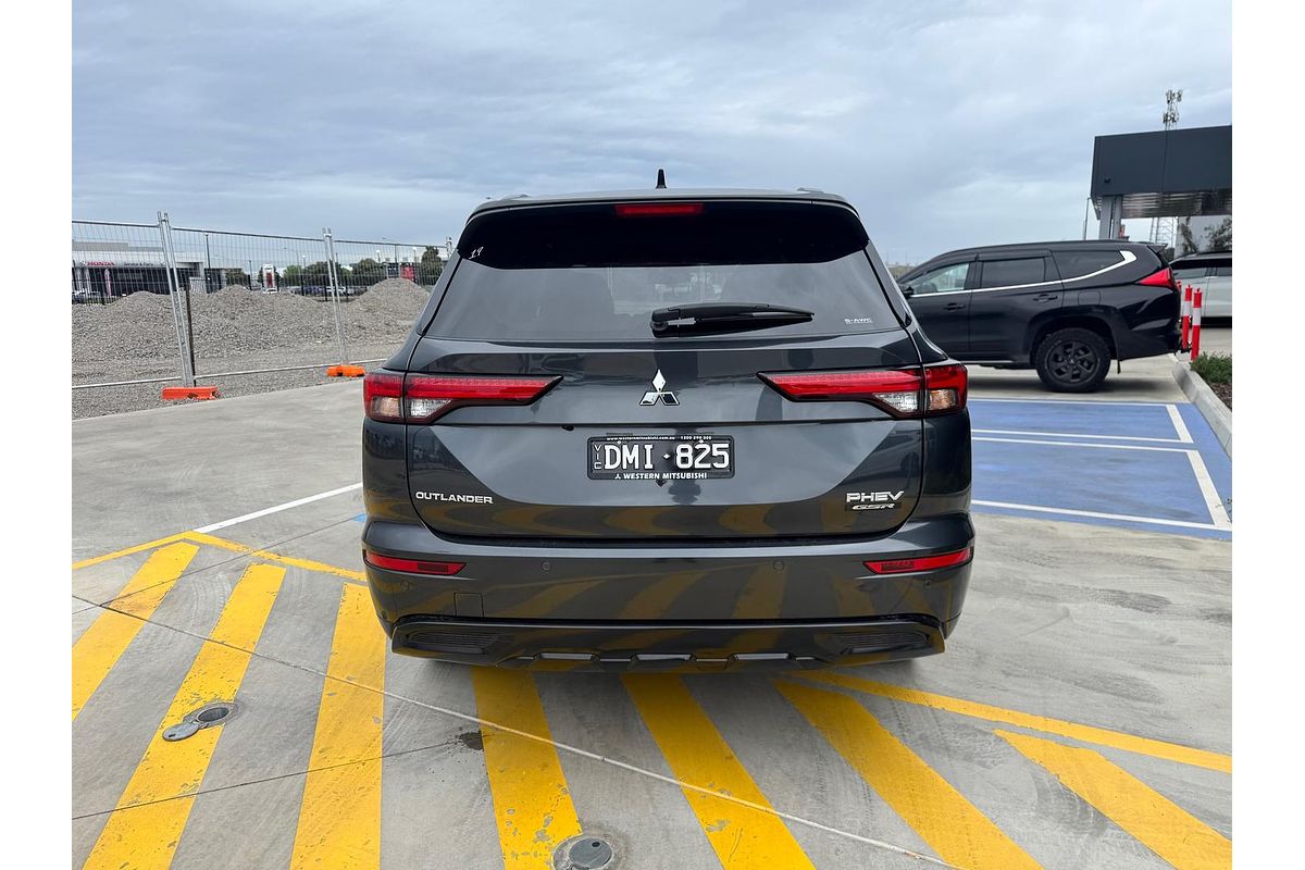 2024 Mitsubishi Outlander PHEV GSR ZM