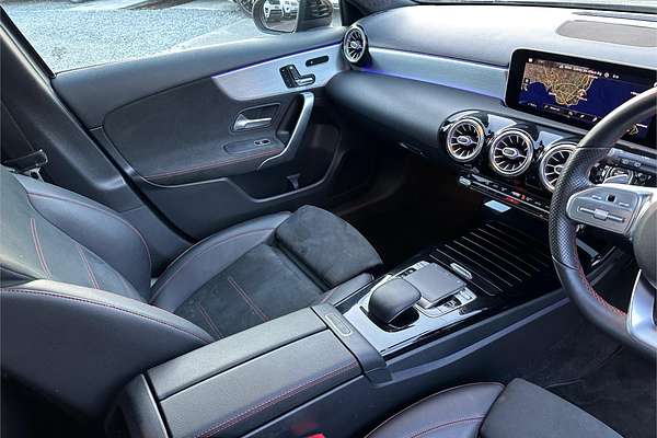 2018 Mercedes-Benz 250 4MATIC AMG LINE 177 MY19