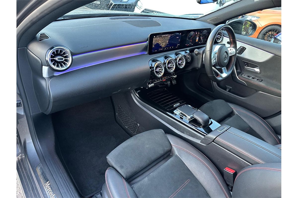 2018 Mercedes-Benz 250 4MATIC AMG LINE 177 MY19