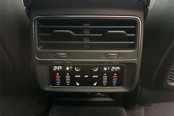 2020 Audi RS Q8 TFSI F1