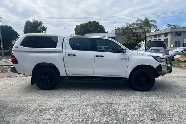 2020 Toyota Hilux SR GUN126R 4X4