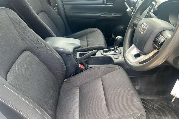 2020 Toyota Hilux SR GUN126R 4X4
