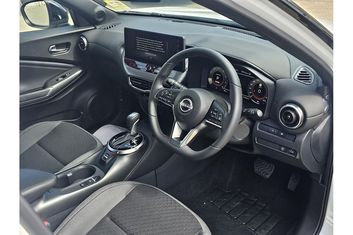 2024 Nissan JUKE ST-L F16