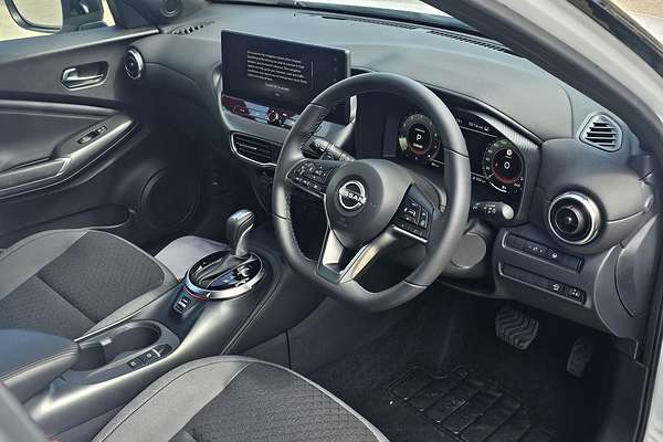 2024 Nissan JUKE ST-L F16