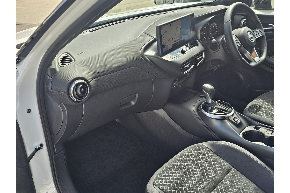 2024 Nissan JUKE ST-L F16