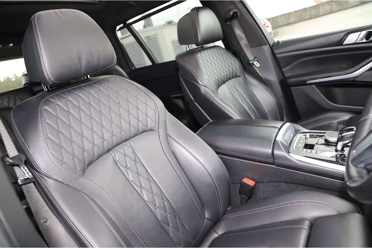 2021 BMW X7 M50i G07