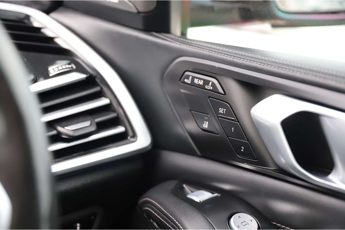 2021 BMW X7 M50i G07
