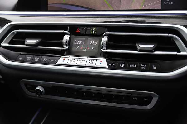 2021 BMW X7 M50i G07