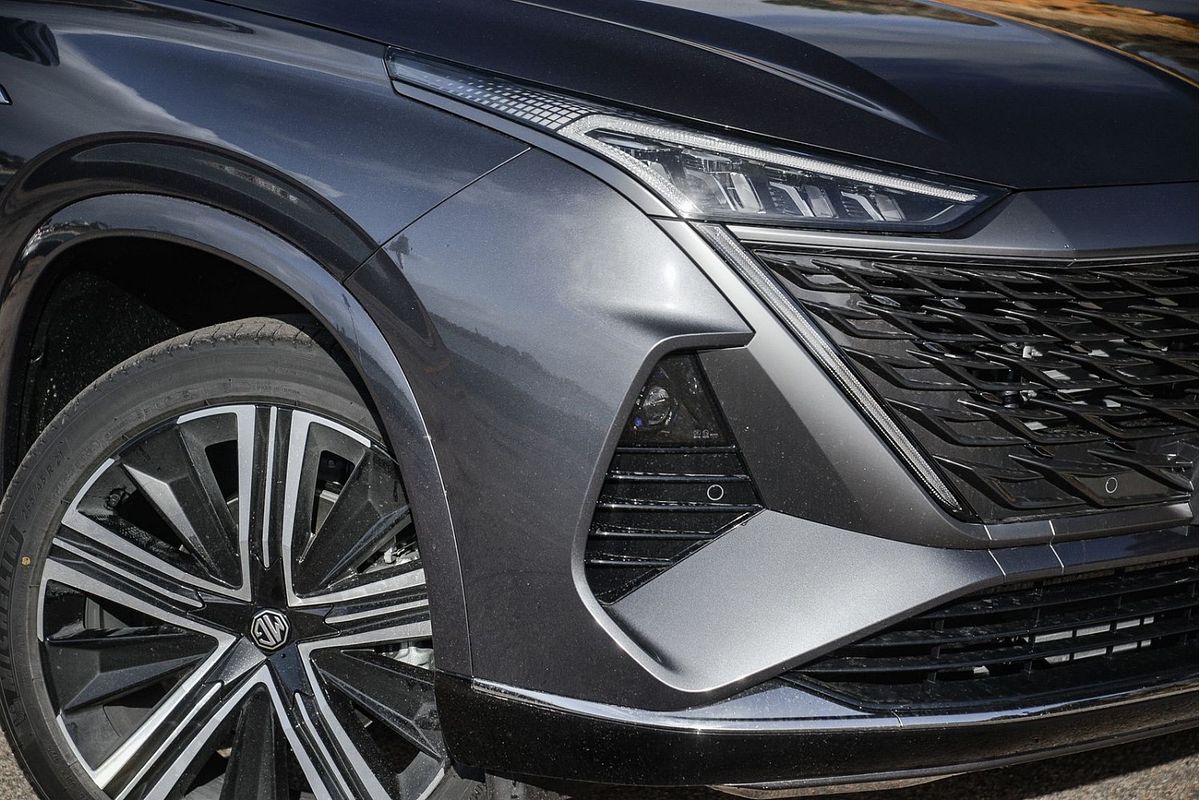 2025 MG QS Essence IS31