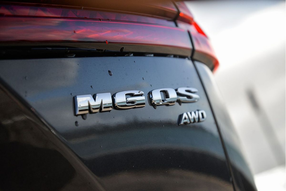 2025 MG QS Essence IS31