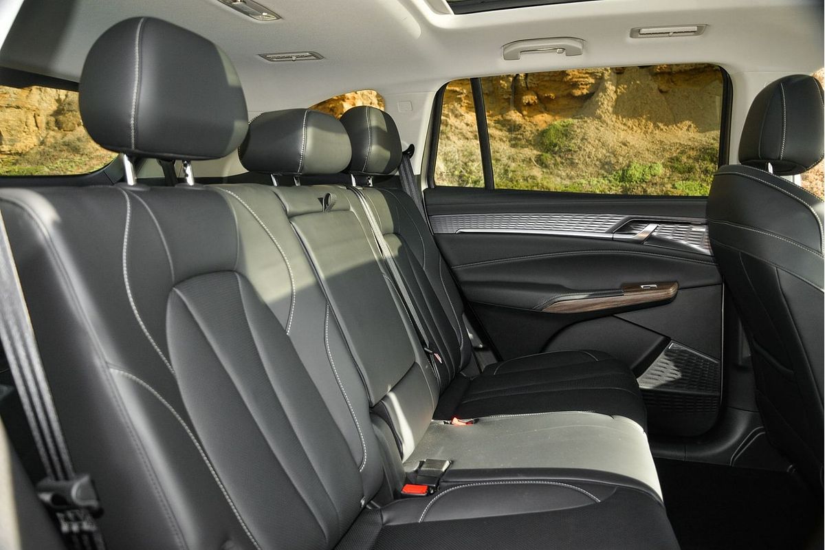 2025 MG QS Essence IS31