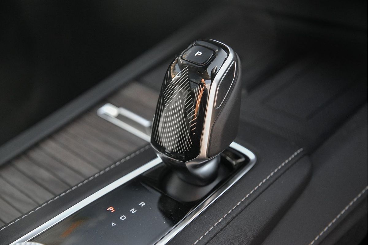 2025 MG QS Essence IS31