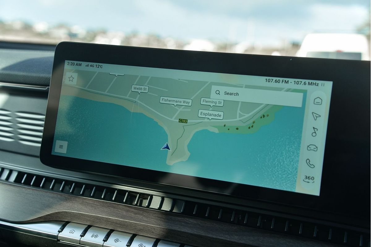 2025 MG QS Essence IS31