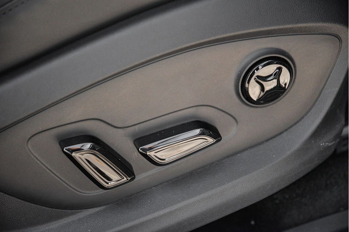 2025 MG QS Essence IS31