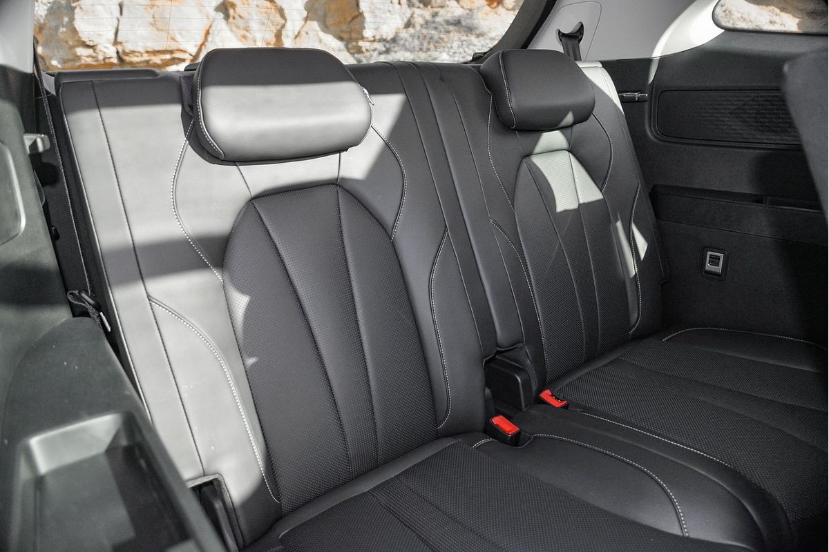 2025 MG QS Essence IS31