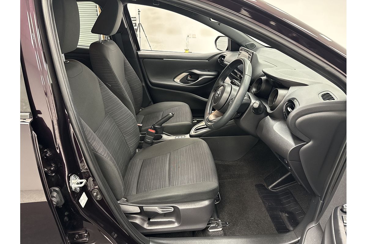 2021 Toyota Yaris SX Hybrid MXPH10R