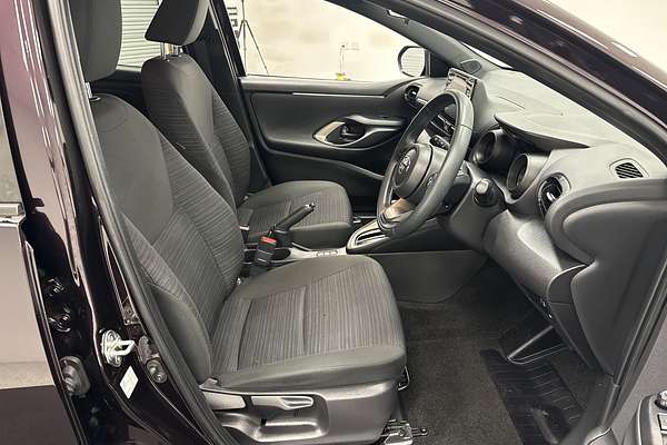 2021 Toyota Yaris SX Hybrid MXPH10R
