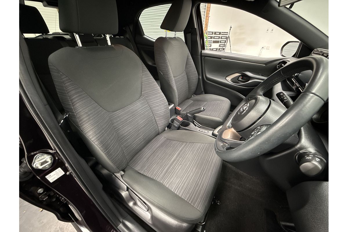 2021 Toyota Yaris SX Hybrid MXPH10R