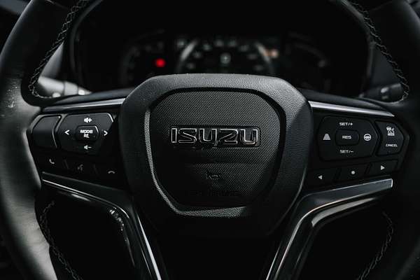 2025 Isuzu D-MAX LS-U  4X4