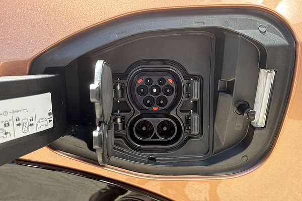 2025 Nissan Ariya Advance FE0