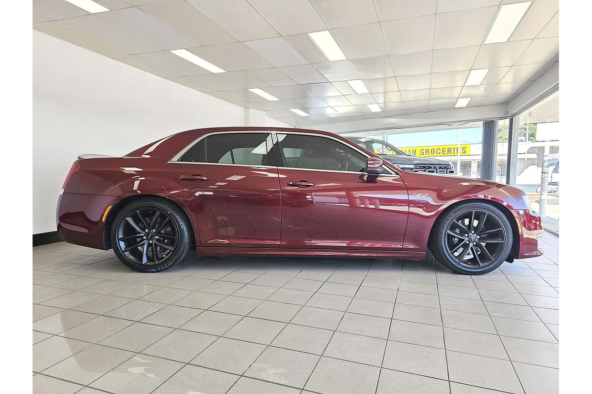 2021 Chrysler 300 SRT Core LX