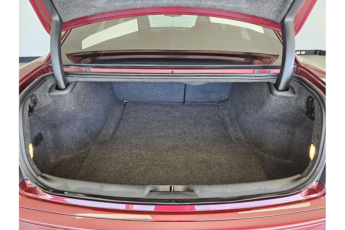 2021 Chrysler 300 SRT Core LX