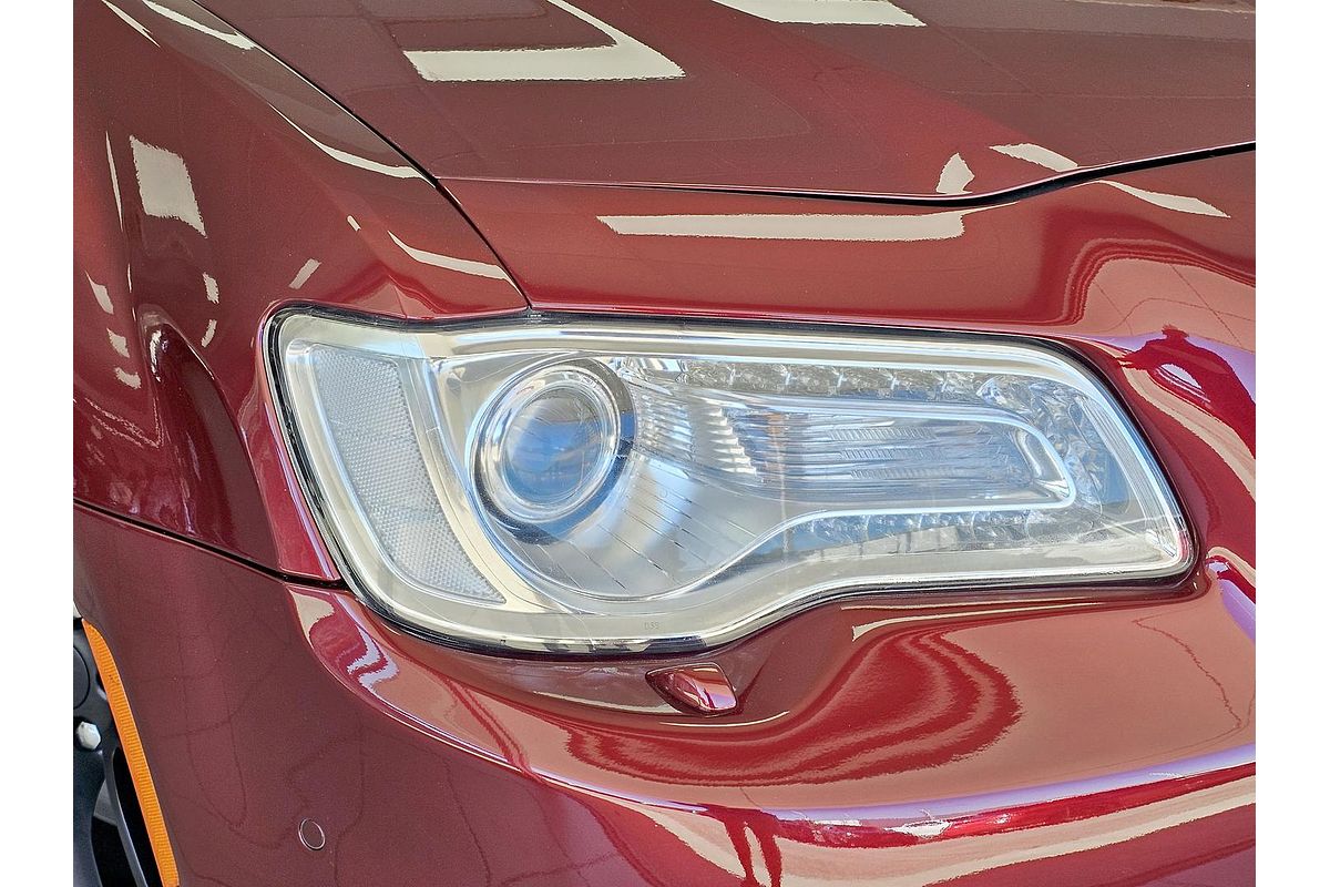 2021 Chrysler 300 SRT Core LX
