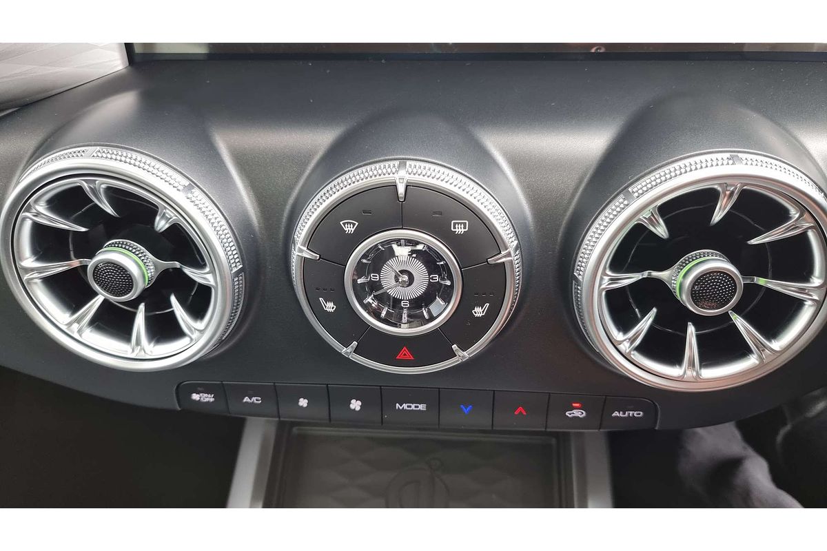 2025 GWM Tank 300 Ultra P01