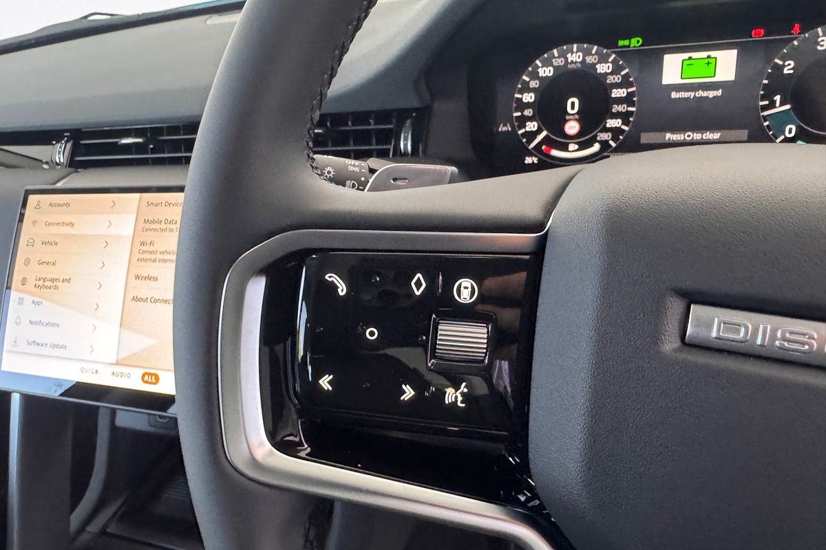 2025 Land Rover Discovery Sport P200 S L550