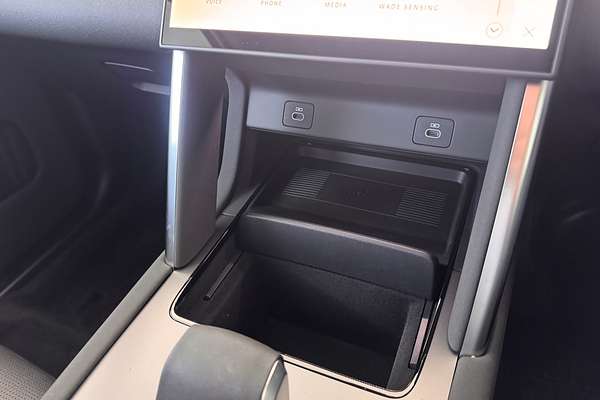 2025 Land Rover Discovery Sport P200 S L550