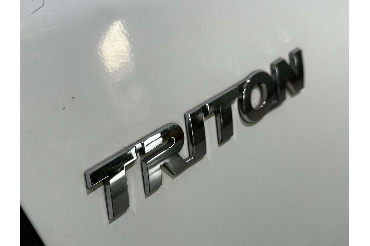 2019 Mitsubishi Triton GLX+ MR 4X4