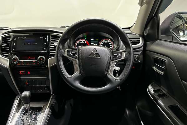 2019 Mitsubishi Triton GLX+ MR 4X4