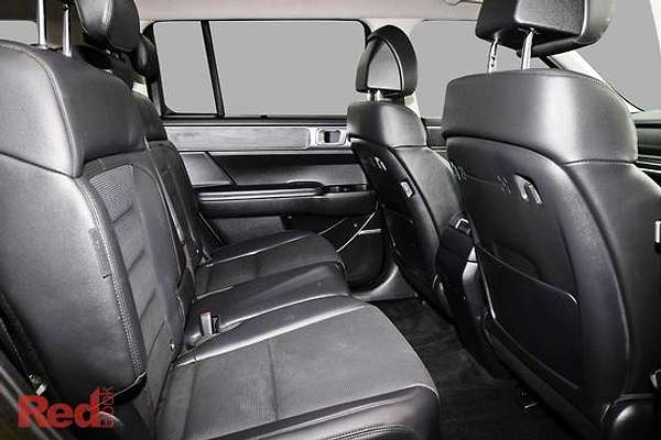 2025 Hyundai Santa Fe Hybrid Elite MX5.V2