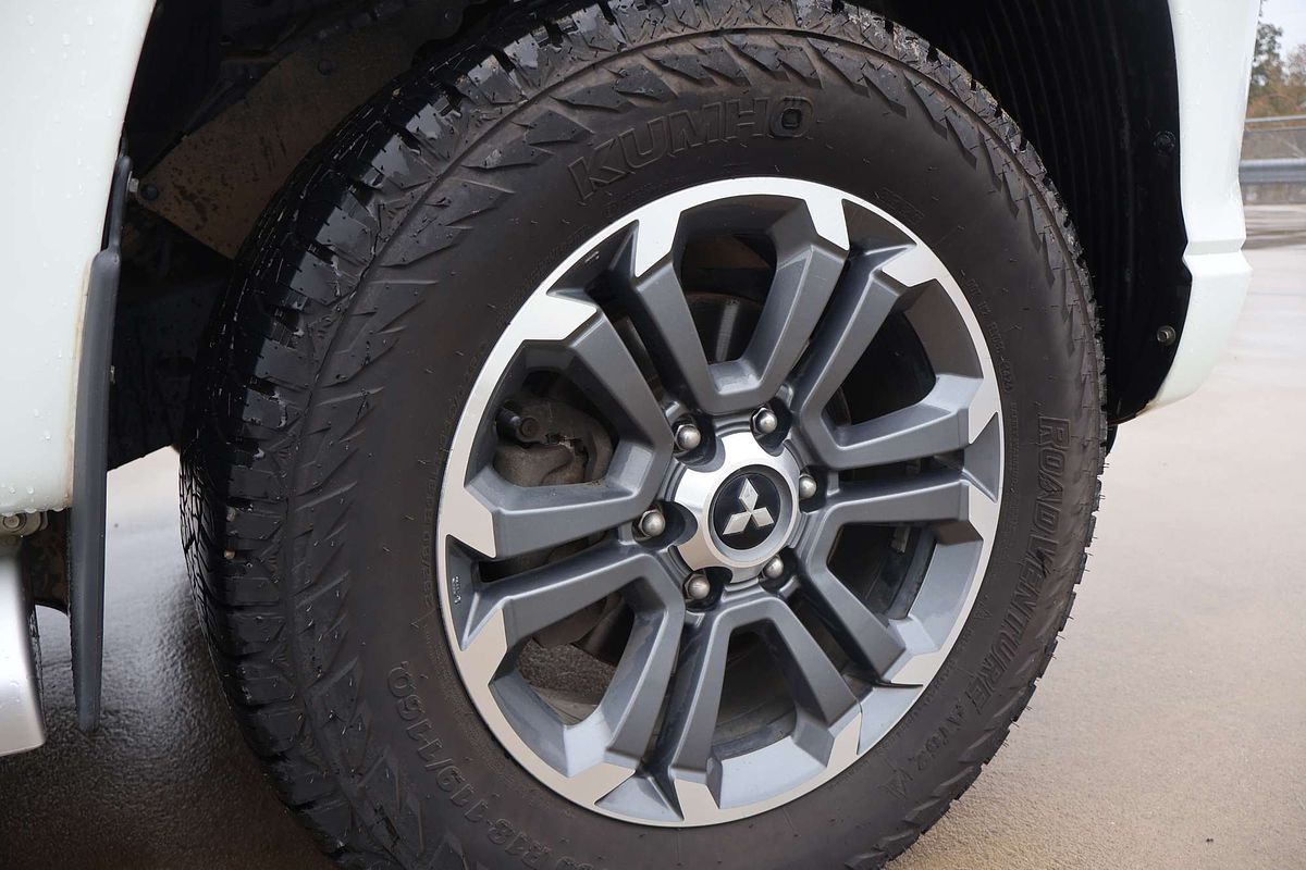 2021 Mitsubishi Triton GLS MR 4X4